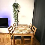 Schoene Wohnung In Wien Zentrum Josefstadt